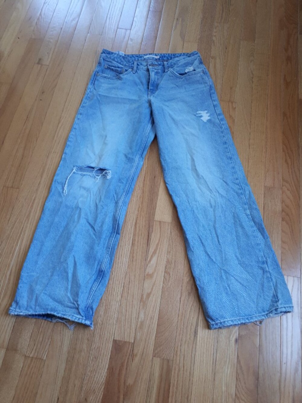 Low loose Levis size 30